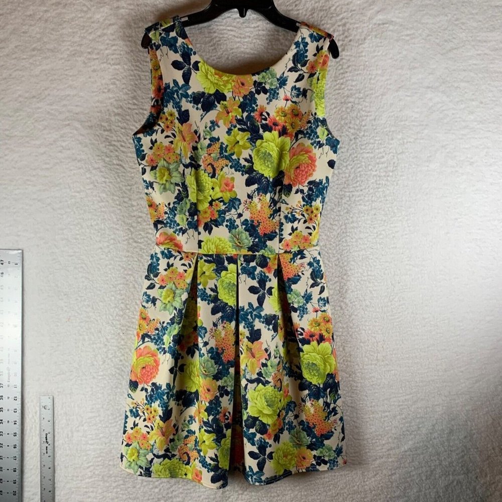 Closet London Women's Multicolor Floral V-back Pleated Summer Dress Size 12 8882